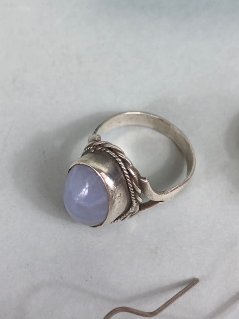 Silver jewellery, collection of modern 925 and hallmarked silver jewellery to include earrings, - Image 14 of 21