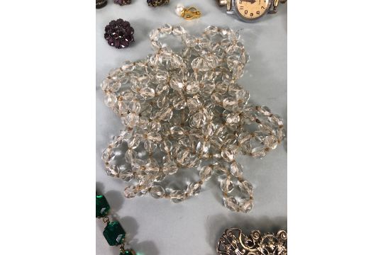 Antique and vintage costume jewellery, to include belt buckle, silver stone set earrings, - Image 8 of 18