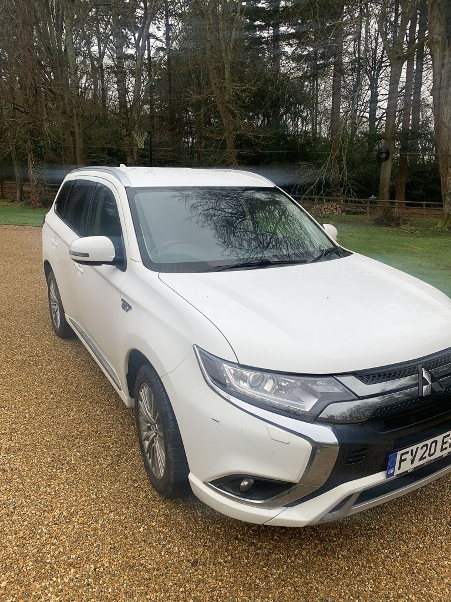 [FV20 EEP] Mitsubishi Outlander Reflex COM+ PHE (White) - Image 6 of 16