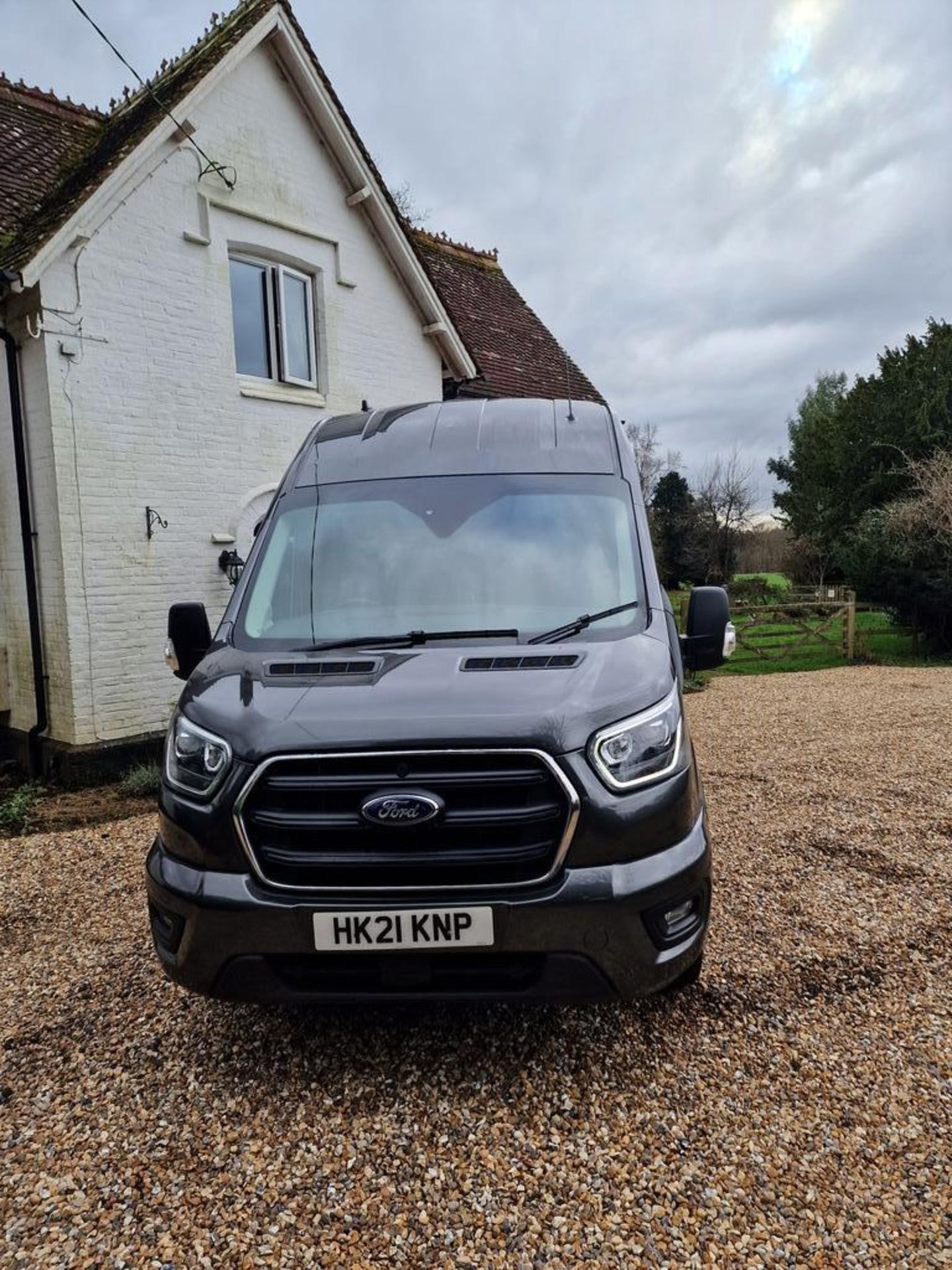 [HK21 KNP] Ford Transit 350 Limited Eblue (Grey) - Image 2 of 4