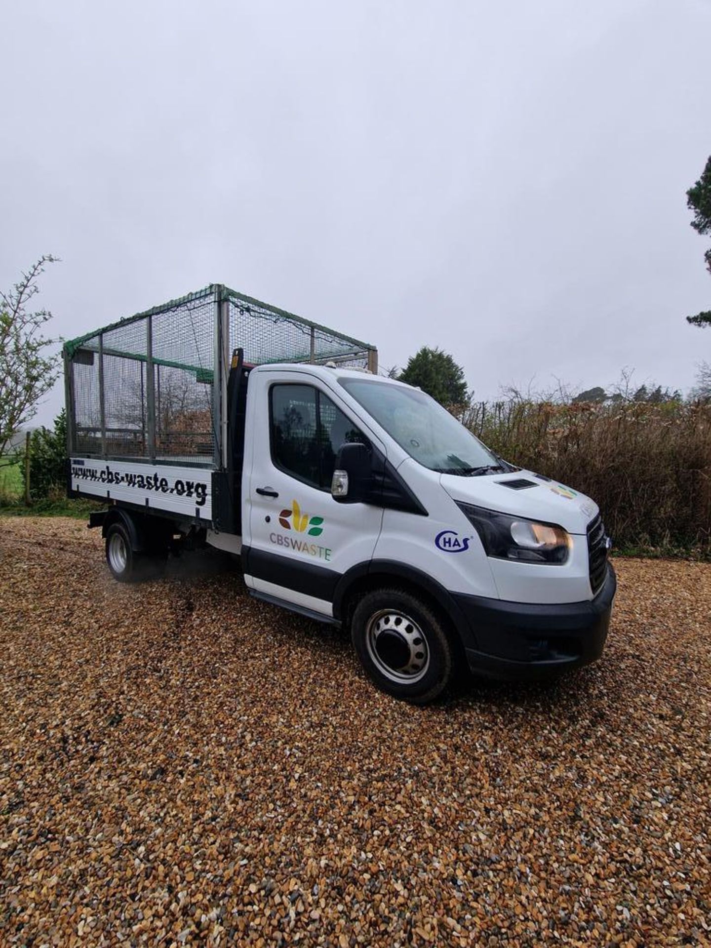 [YN17 NLE] Ford Transit 350 Tipper (White) - Image 3 of 9