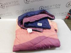 1 WEATHERPROOF VINTAGE OUTDOOR BLANKET WITH FLEECE HOOD RRP Â£39.99