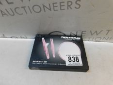 1 BOXED TWEEZERMAN BROW GIFT SET RRP Â£29.99