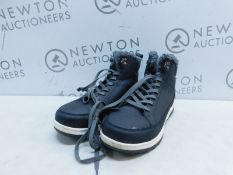 1 PAIR OF WEATHERPROOF MEN'S SNEAKER BOOT IN DARK GREY UK SIZE 9 RRP Â£49