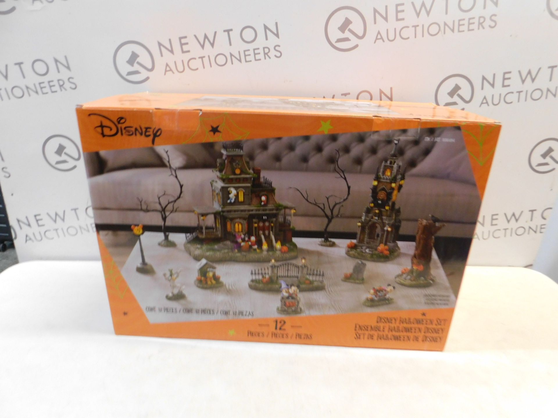 1 BOXED DISNEY HALLOWEEN VILLAGE SCENE WITH LED LIGHTS AND SOUNDS RRP Â£119