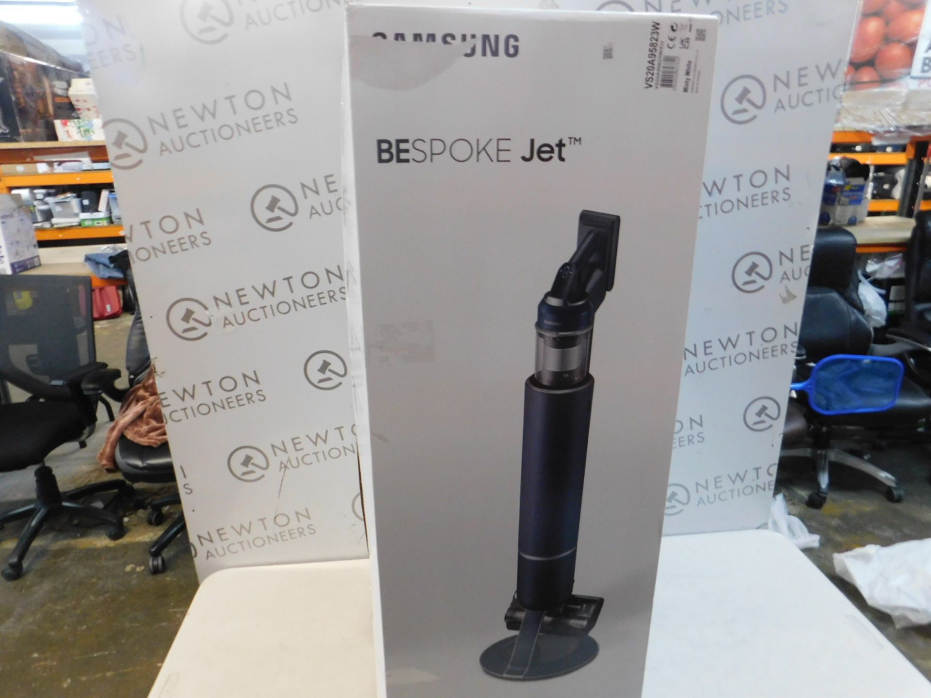 1 BOXED SAMSUNG BESPOKE JETâ„¢ ONE PET CORDLESS VACUUM CLEANER WITH UP TO 60 MINUTES RUN TIME RRP