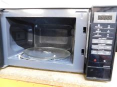 1 PANASONIC NN-E28JBM 800W 20L BLACK MICROWAVE OVEN RRP Â£89.99