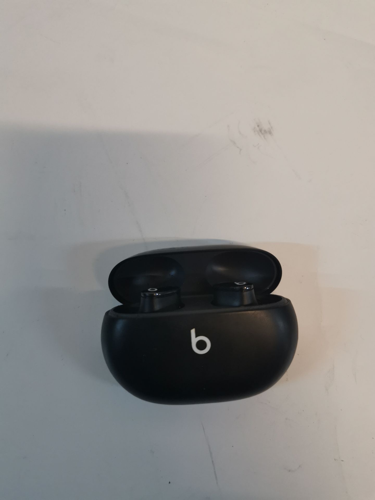 1 BEATS STUDIO BUDS IN BLACK WITH ACTIVE NOISE CANCELLING RRP Â£129.99