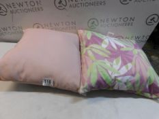 1 SET OF 2 ARLEE HOME FASHION BACK CUSHIONS RRP Â£22.99