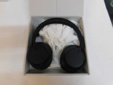 1 BOXED SONY NOISE CANCELING HEADPHONES MODEL WH-CH720N RRP Â£99.99