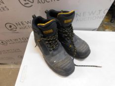 1 PAIR OF DEWALT WORK BOOTS UK SIZE 9 RRP Â£49