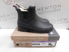 1 BOXED WEATHERPROOF WOMENS BOOTS SIZE 6 RRP Â£49.99