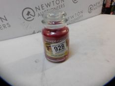 1 YANKEE CANDLE SPARKLING CINNAMON SCENTED CANDLE WITH GLASS JAR RRP Â£29.99