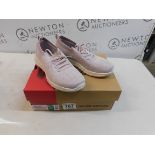 1 BOXED SKETHERS TRAINERS SIZE UK 4.5 RRP Â£39.99