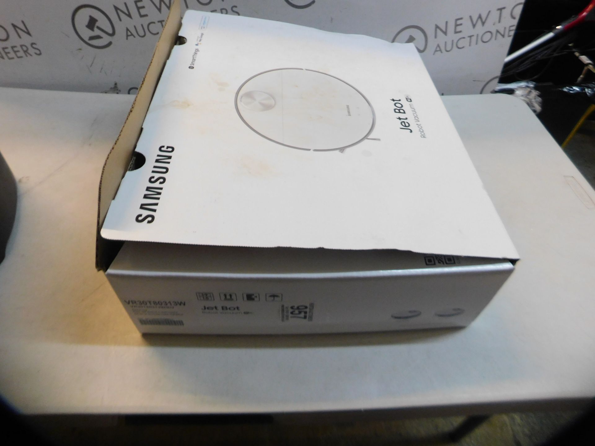 1 BOXED SAMSUNG JET BOT VR30T80313W/EU ROBOT VACUUM CLEANER WITH LIDAR SENSOR RRP Â£599.99