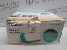 1 BOXED CRICUT JOY SMART CUTTING MACHINE RRP Â£299