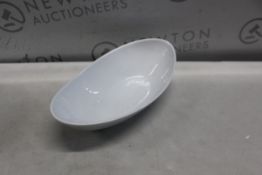 4 PORCELAIN SERVING BOWLS RRP Â£29.99