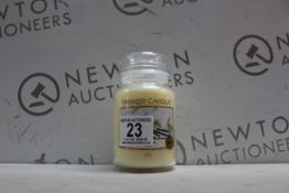 1 YANKEE CANDLE VANILLA SCENTED CANDLE 623G RRP Â£29.99