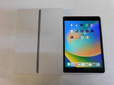 1 BOXED APPLE 10.2" IPAD WIFI (9TH GEN) - 256 GB, SPACE GREY MODEL MK2N3B/A RRP Â£499 (CRACK ON