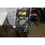 1 CHAMPION 2600 PSI PETROL PRESSURE WASHER RRP Â£349 (HEAVILY USED)