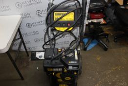 1 CHAMPION 2600 PSI PETROL PRESSURE WASHER RRP Â£349 (HEAVILY USED)