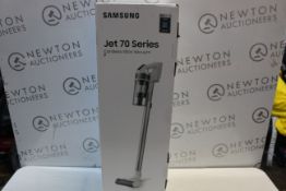 1 BOXED SAMSUNG JET 70 TURBO VACUUM CLEANER WITH BATTERY AND CHARGER RRP Â£349 (POWERS ON, WORKING)