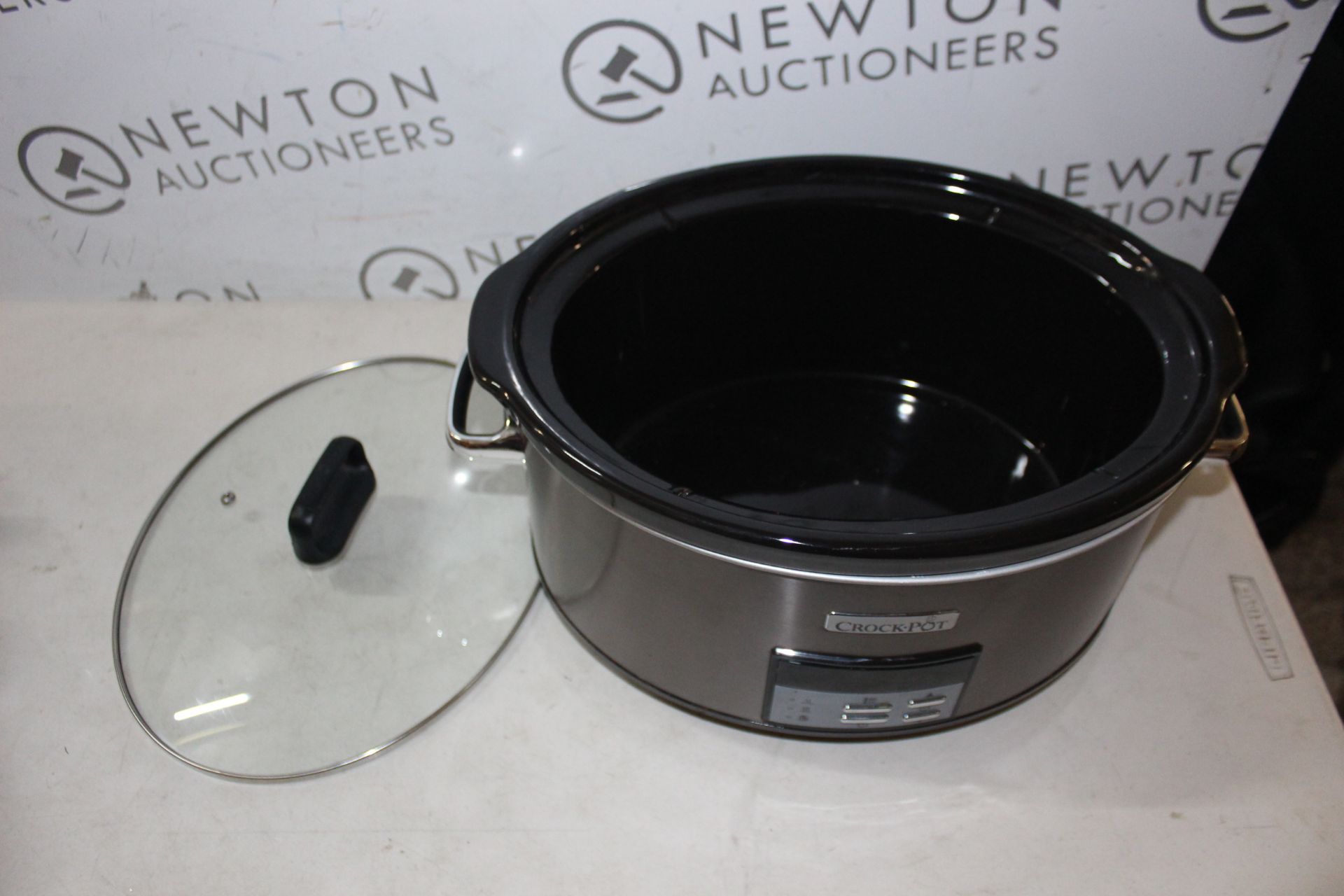 1 CROCK-POT SLOW COOKER - STAINLESS STEEL RRP Â£69