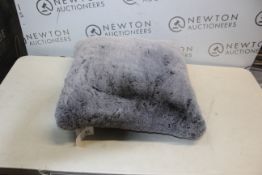 1 MON CHATEAU OVERSIZED ULTRA LUXE FAUX FUR CUSHION RRP Â£19.99