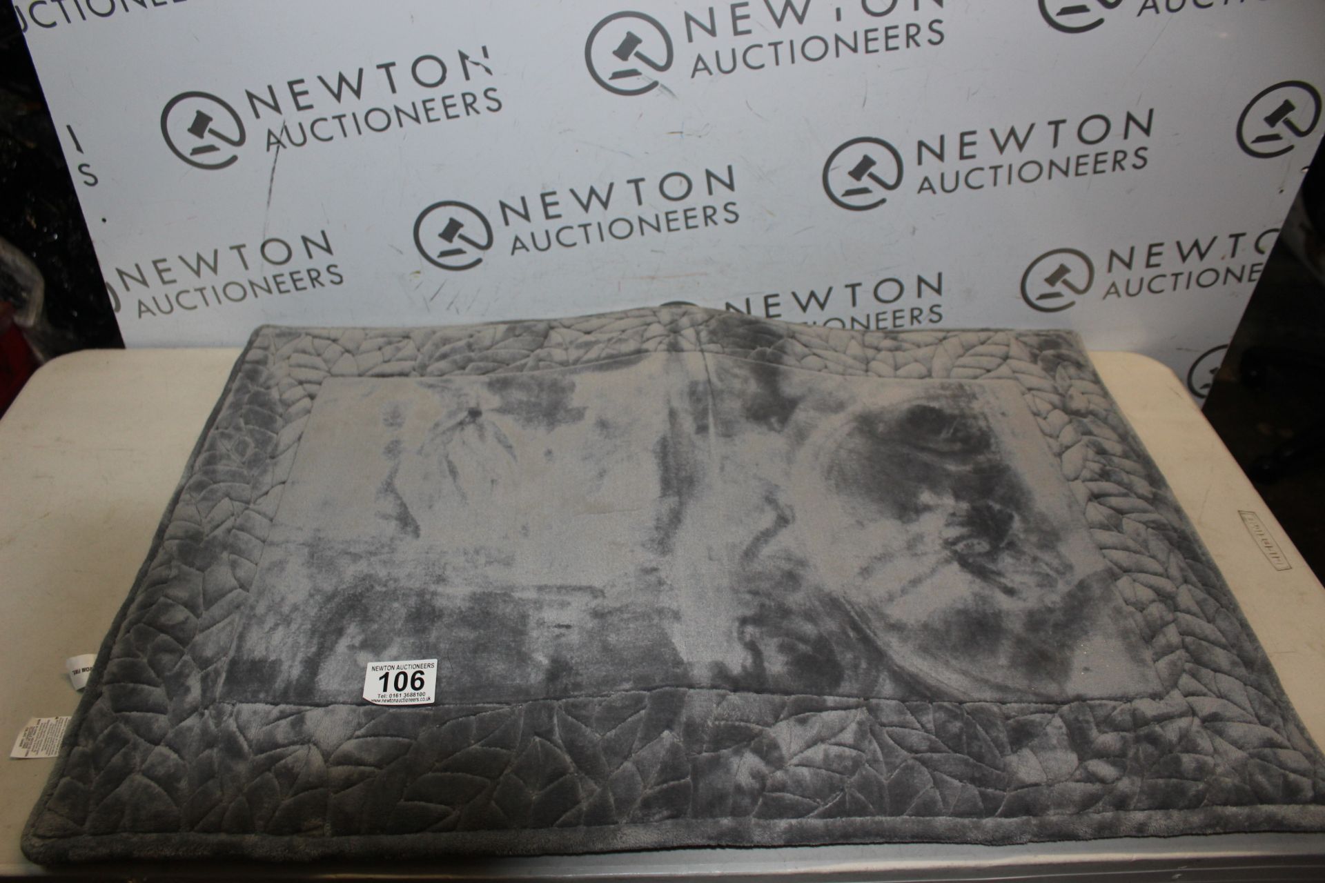 1 INNOCOR MEMORY FOAM SPA MAT RRP Â£29.99