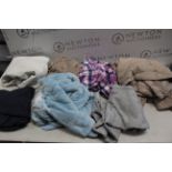 1 JOT LOT CLOTHES CONSISTING OF 32 DEGREE JACKETS NIGHT LOUNGE ETC..
