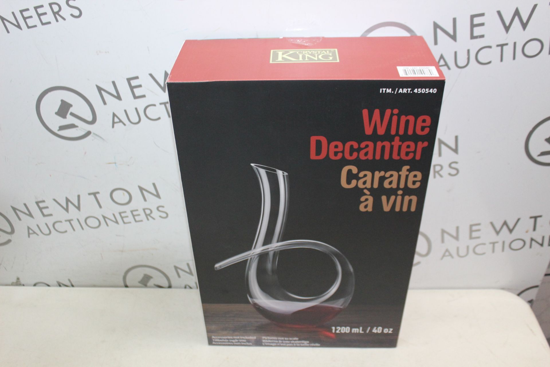 1 BOXED KING CRYSTAL WINE DECANTER RRP Â£29.99 (GREAT CONDITION)