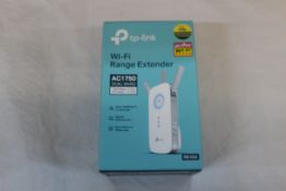 1 BOXED TP-LINK AC1750 WI-FI RANGE EXTENDER UPTO 12.000 SQ FT RRP Â£39.99