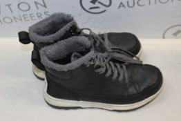 1 PAIR OF WEATHERPROOF BOOTS UK SIZE 7 RRP Â£39