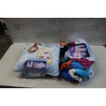 1 PACKED FROZEN CHARACTER THROW AND PILLOW RRP Â£34.99