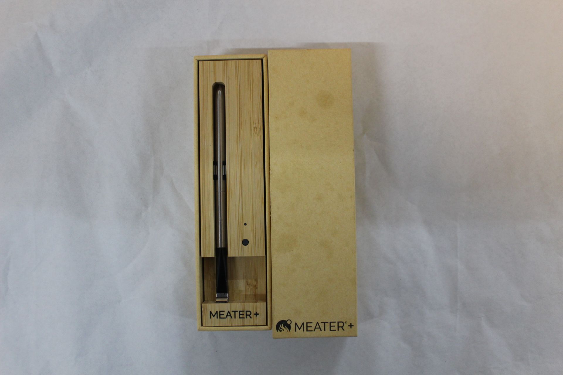 1 BOXED MEATER PLUS WIRELESS MEAT THERMOMETER RRP Â£99.99