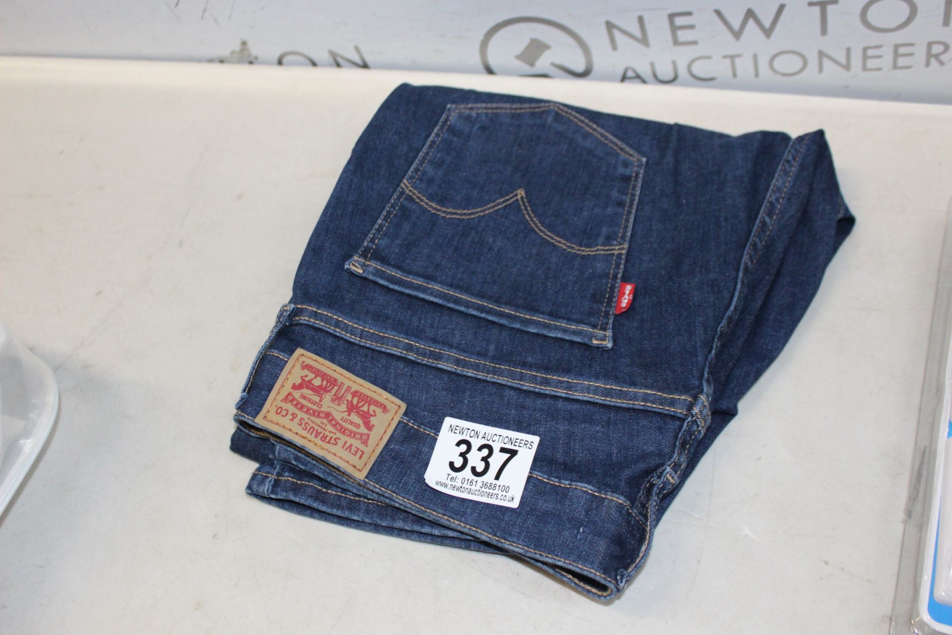 1 LEVIS 311 SHAPING SKINNY JEANS SIZE W32 L32 RRP Â£49