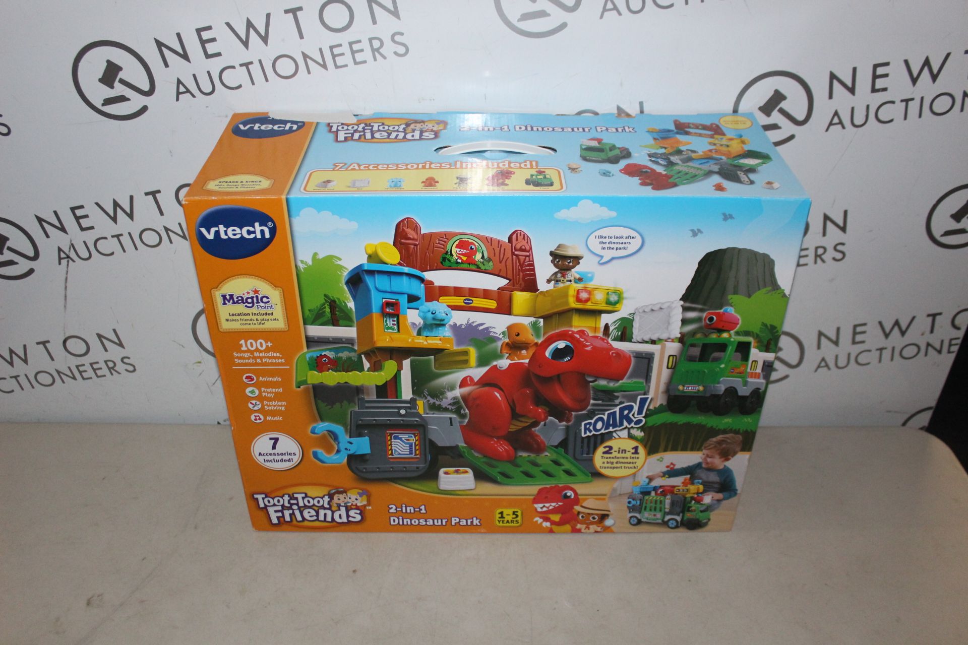 1 BOXED VTECH MULTICOLOUR TOOT-TOOT FRIENDS 2 IN 1 DINOSAUR PARK PLAYSET RRP Â£59