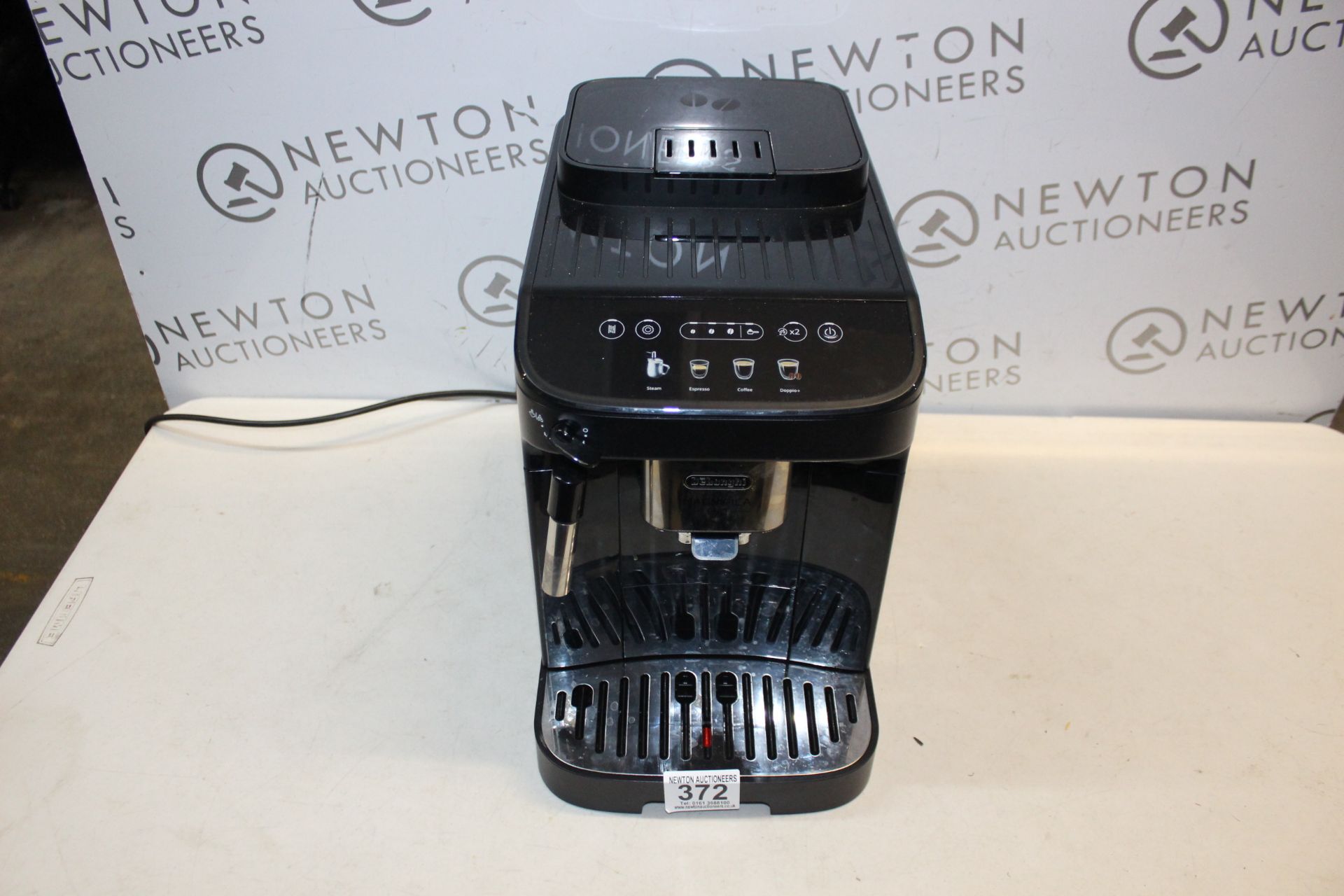 1 DE'LONGHI MAGNIFICA EVO BEAN TO CUP COFFEE MACHINE, ECAM290.22.B RRP Â£399