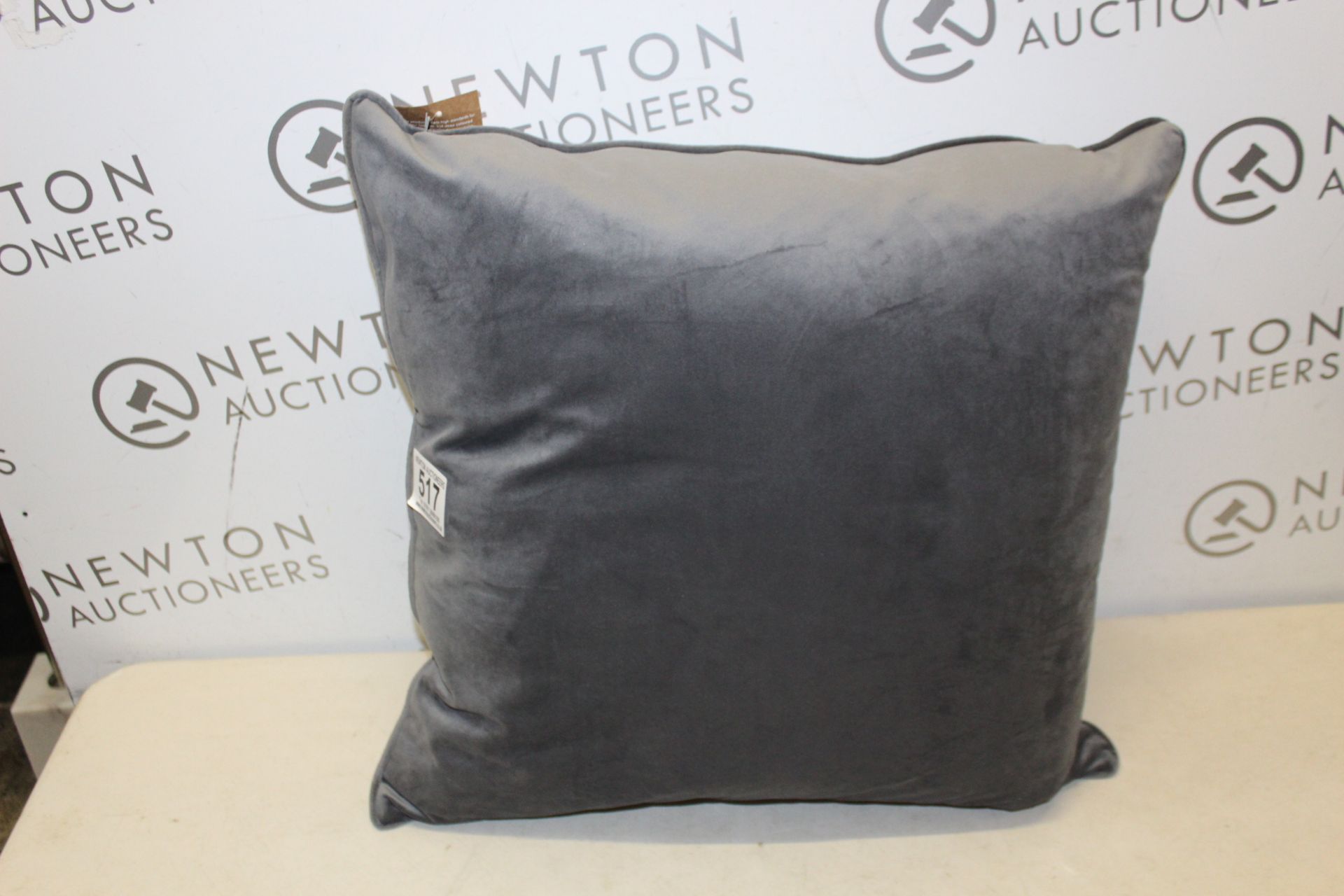 1 GRANITE CUSHION SIZE 55 BY 55 RRP Â£39.99