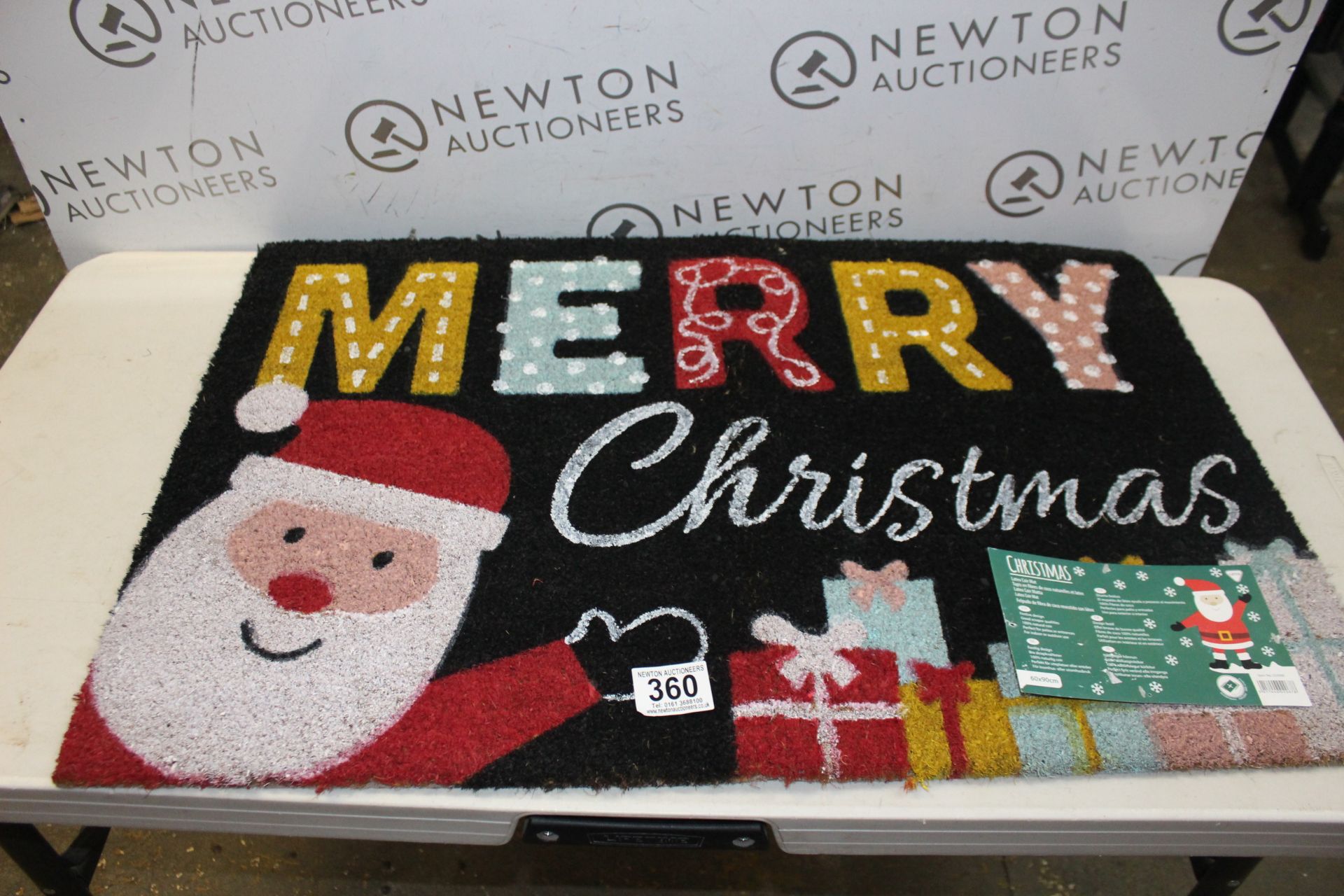 1 CHRISTMAS ENTRANCE MAT RRP Â£19