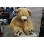 1 HUGFUN 53" (134CM) PLUSH SITTING BEAR (3+ YEARS) RRP Â£59