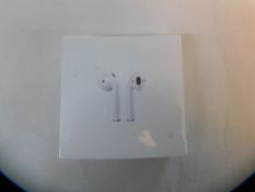1 BRAND NEW SEALED BOXED APPLE AIRPODS WITH CHARGING CASE MODEL MV7N2ZM/A RRP Â£139.99 (POWER ON