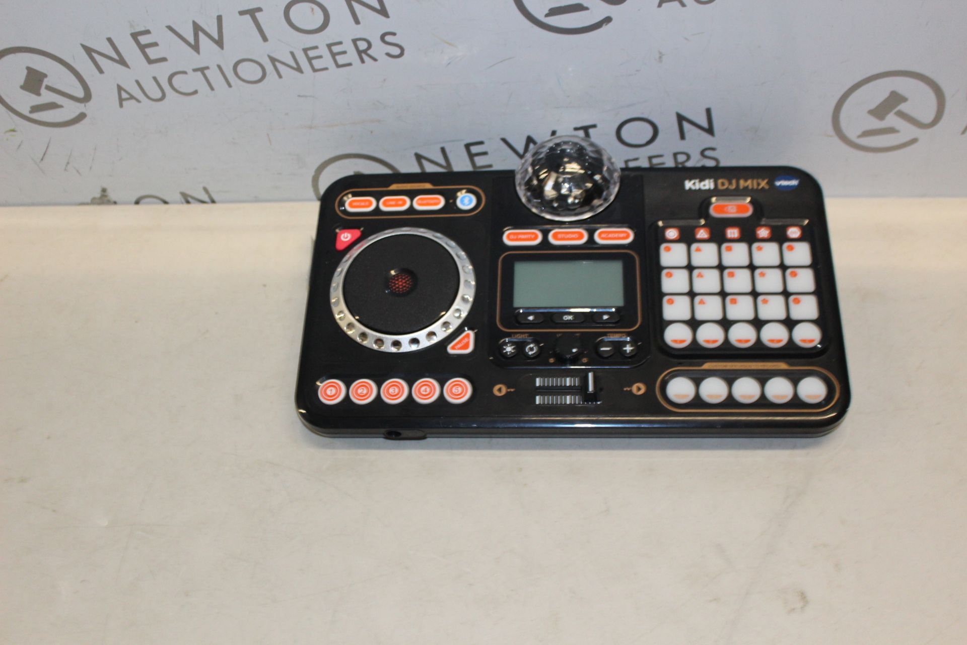 1 VTECH KIDI DJ MIX, TOY DJ MIXER FOR KIDS WITH 15 TRACKS AND 4 MUSIC STYLES, WITH LIGHTS AND
