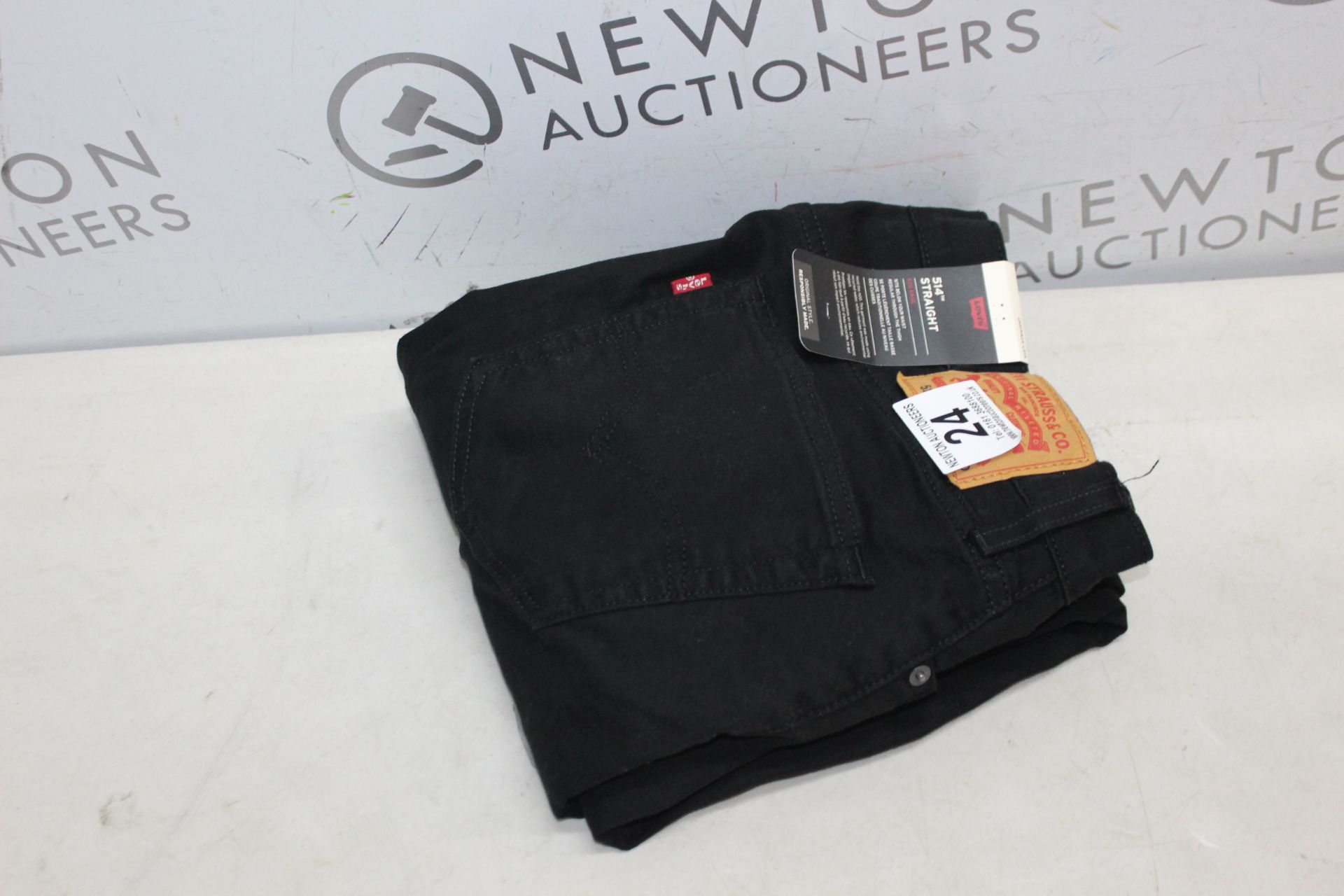1 BRAND NEW LEVIS 514 STRAIGHT JEANS IN BLACK SIZE W32 L30 RRP Â£99