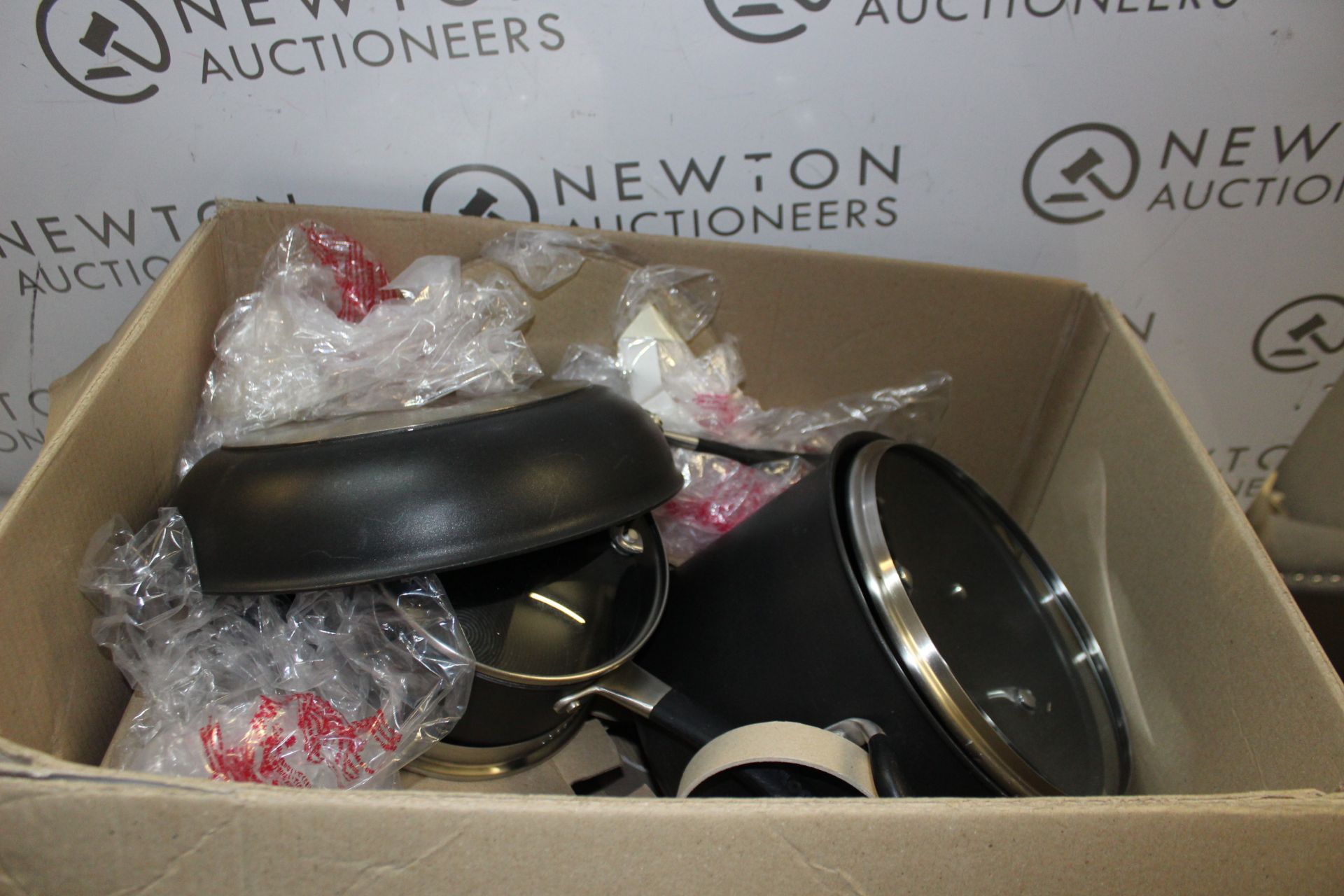 1 BOXED CIRCULON PREMIER PROFESSIONAL 7 PIECE HARD ANODISED PAN SET RRP Â£149