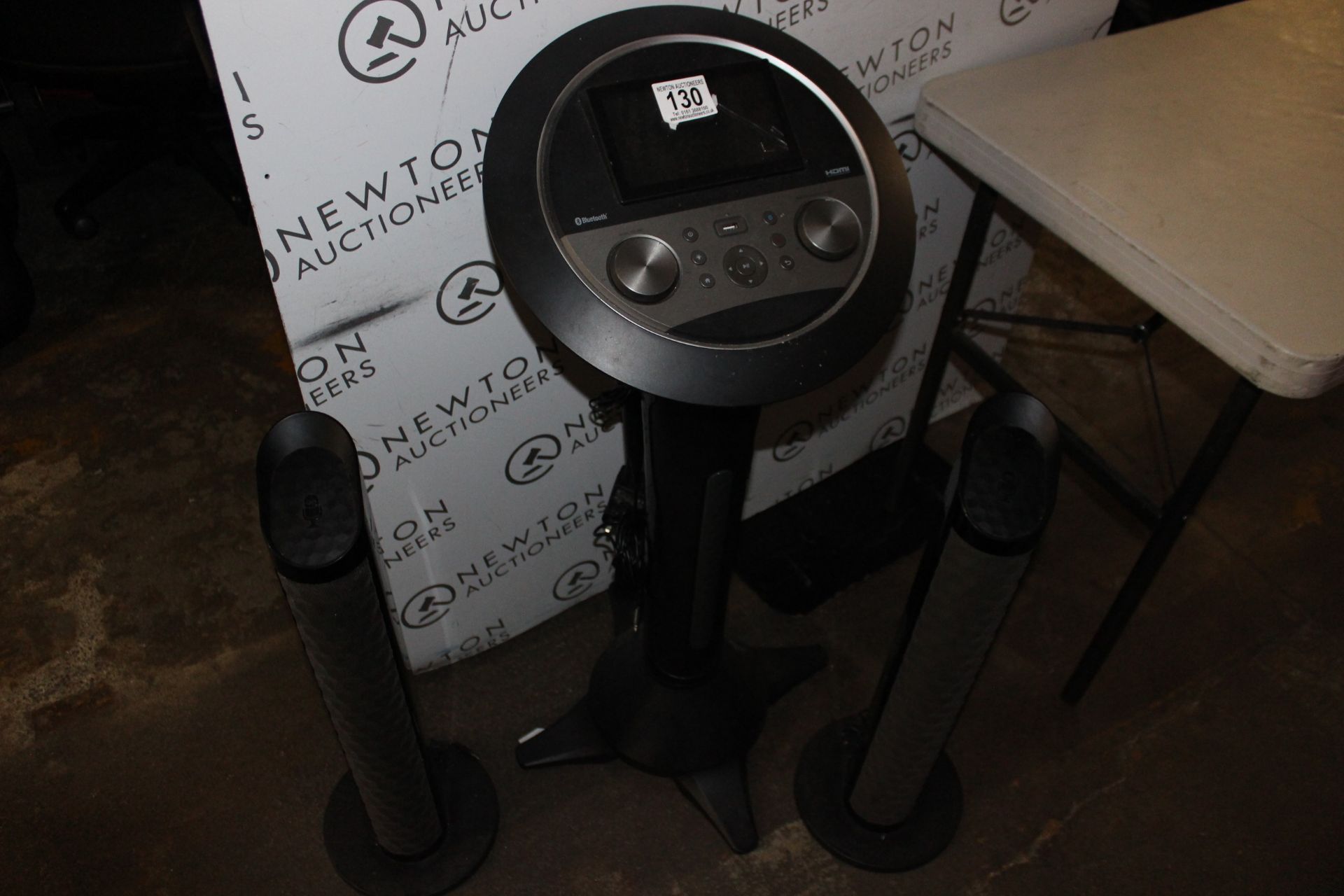 1 SINGING MACHINE WIFI KARAOKE PEDESTAL RRP Â£299.99