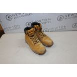 1 PAIR OF DEWALT WORK BOOTS UK SIZE 12 RRP Â£39