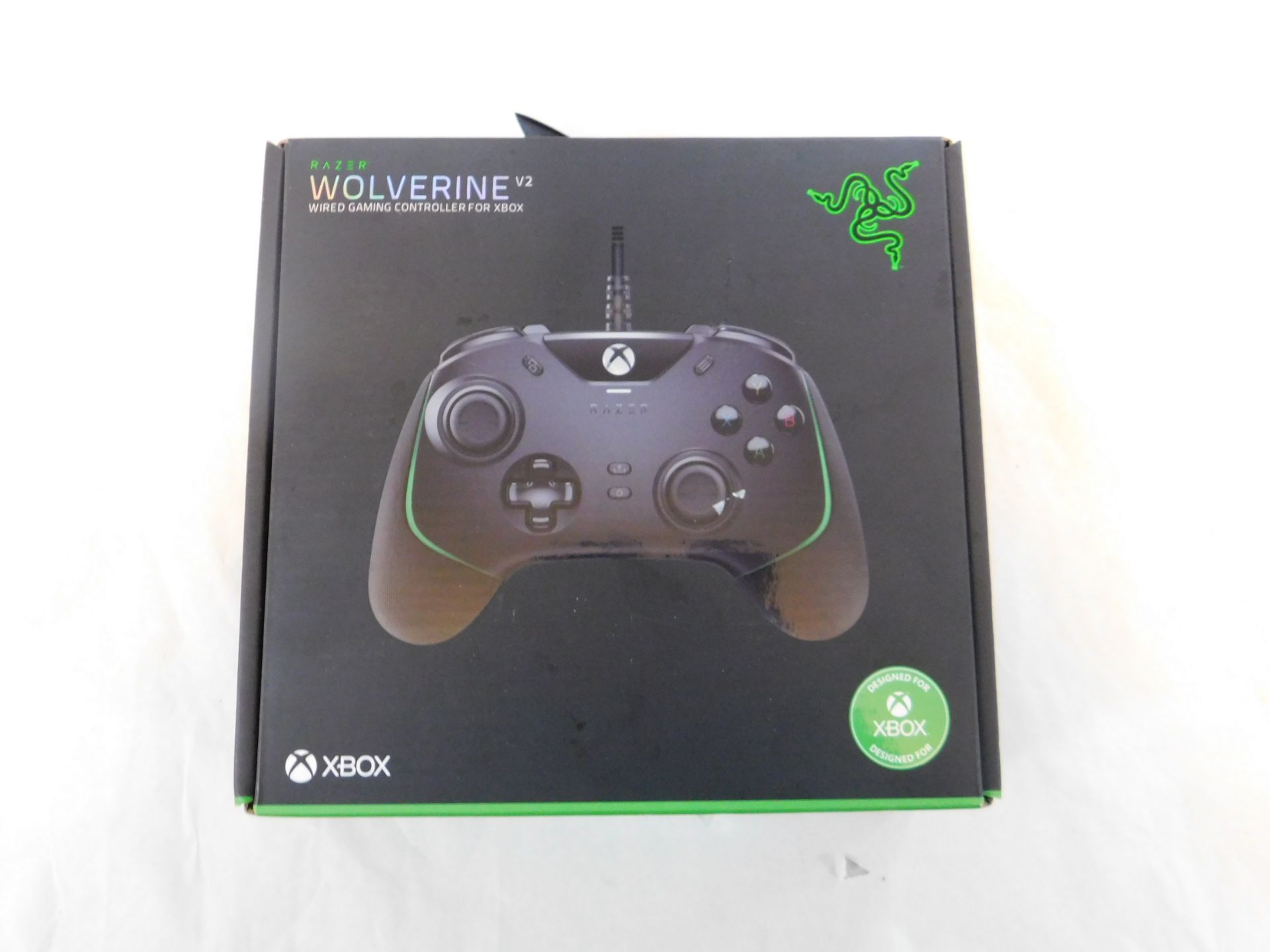 1 BOXED RAZER WOLVERINE V2 WIRED CONTROLLER XBOX X/S/ONE RRP Â£59.99