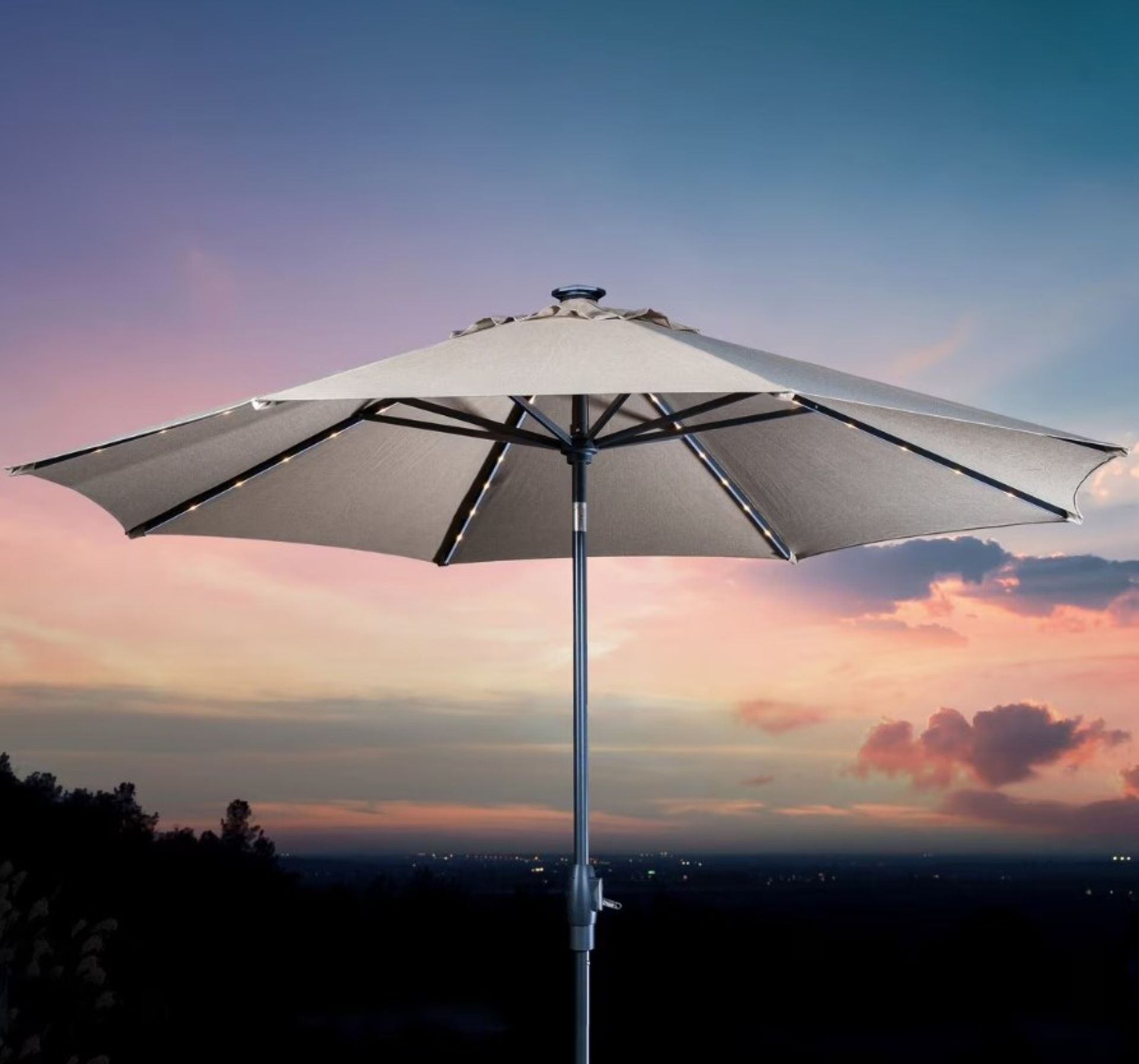 1 BOXED SUNVILLA 10FT (3M) LED ALUMINIUM ROUND MARKET UMBRELLA IN BEIGE RRP Â£199