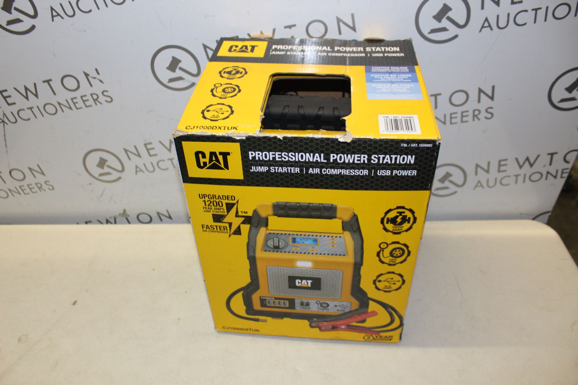 1 BOXED CAT 1200AMP JUMP STARTER, PORTABLE USB CHARGER AND AIR COMPRESSOR RRP Â£99.99